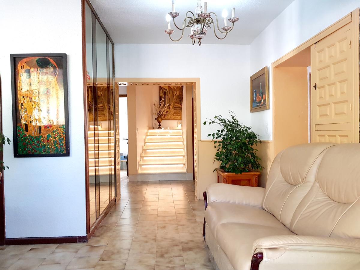 El Artista Hostel Villajoyosa Bagian luar foto