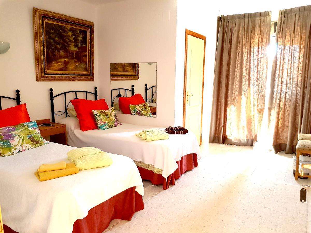 El Artista Hostel Villajoyosa Bagian luar foto